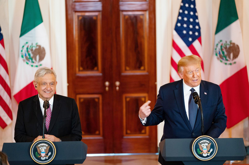 Trump responde a López Obrador que no le daría ni 10 centavos para migración 