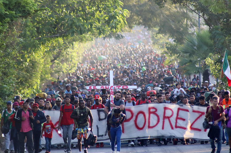 Sale del sur de México otra caravana de más de 10,000 migrantes rumbo a EE.UU.