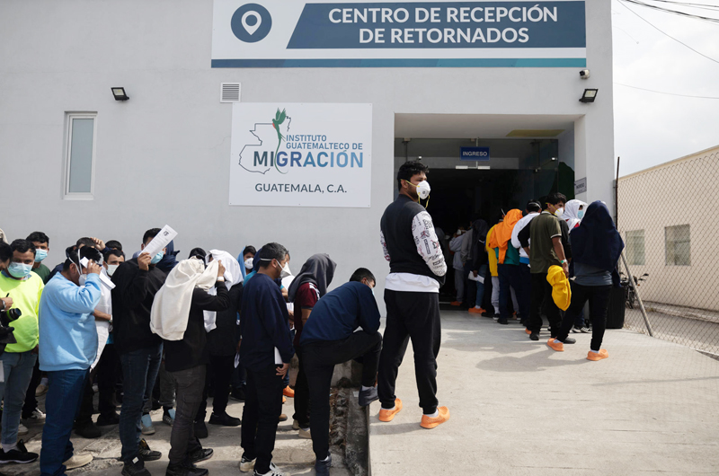 EE.UU. ha deportado a cerca de medio millón de extranjeros en los últimos ocho meses