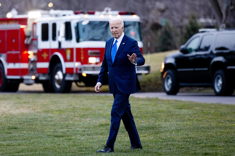 La presión de Trump empuja a Biden a endurecer al máximo su política migratoria