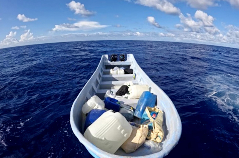 Repatrian a 44 migrantes dominicanos tras interceptar sus barcos en aguas de Puerto Rico