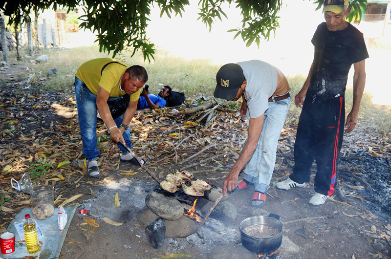 La caravana migrante despide el año con la esperanza de regularizarse en México en 2024