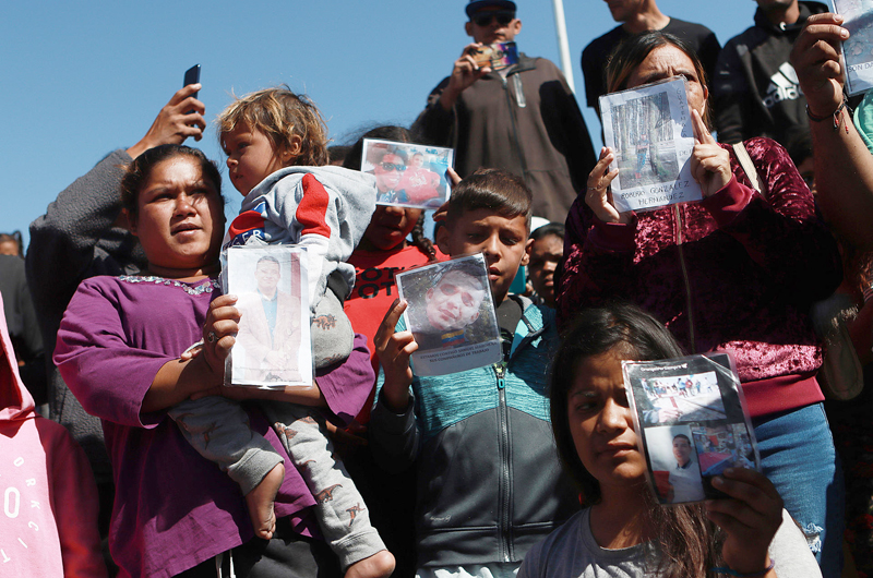 Víctimas de incendio en estación migratoria exigen reparación del daño a Gobierno mexicano