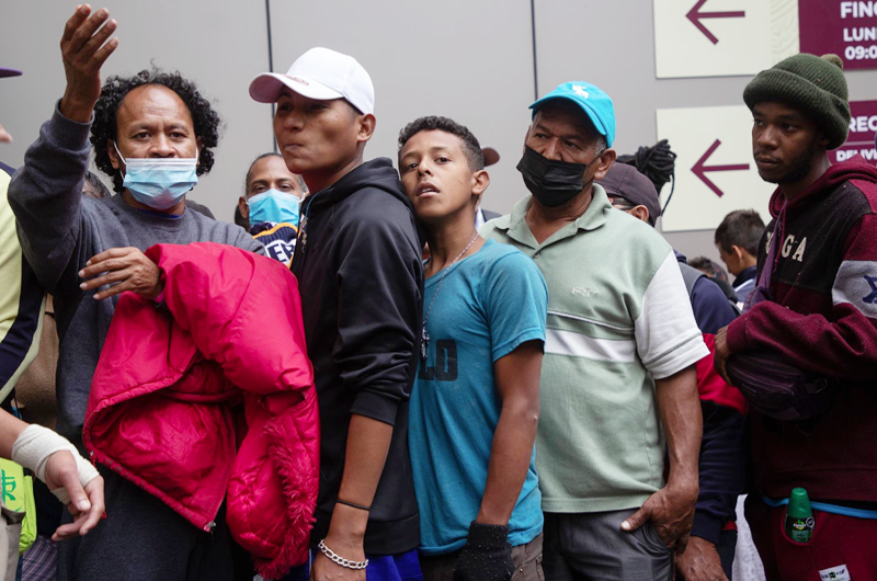 Fiscalía halla a 386 migrantes de 13 países en el estado mexicano de Puebla