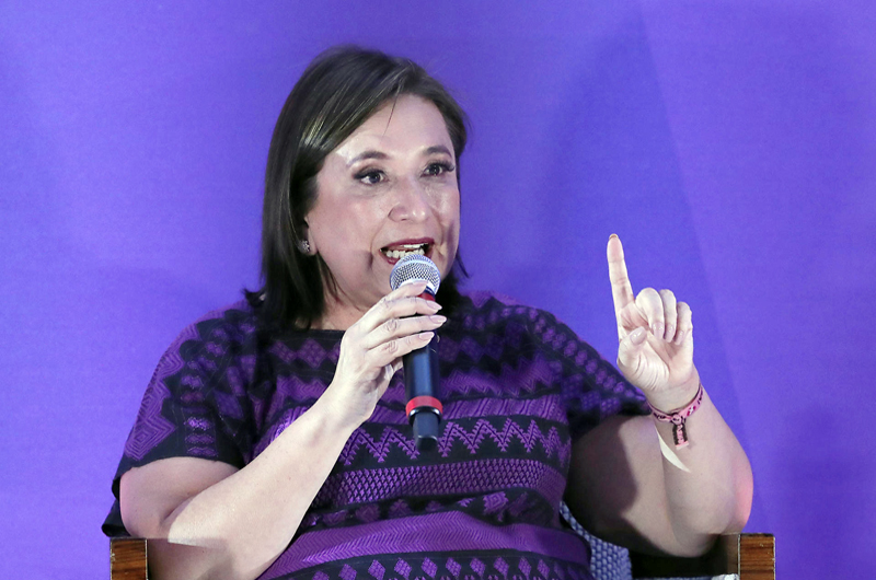 Xóchitl Gálvez dice no temer a nombrar a primera mujer al frente de las FF.AA. en México 