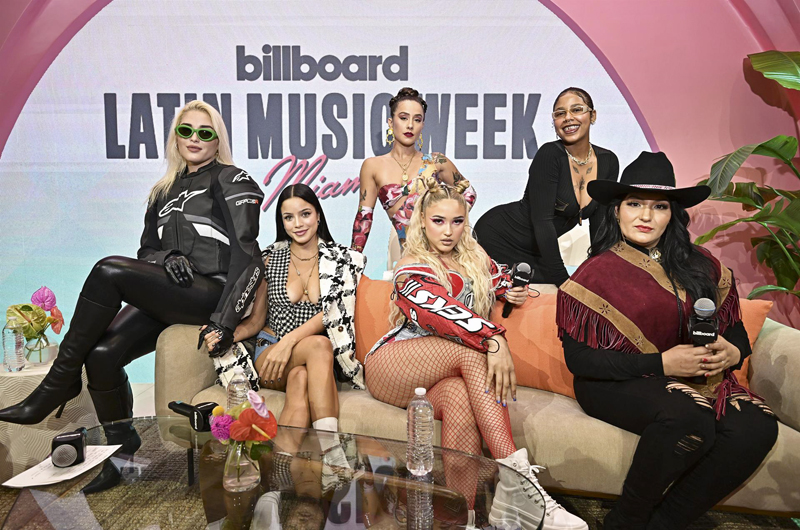 Latinas levantan la bandera del poder femenino en conferencia de Billboard 