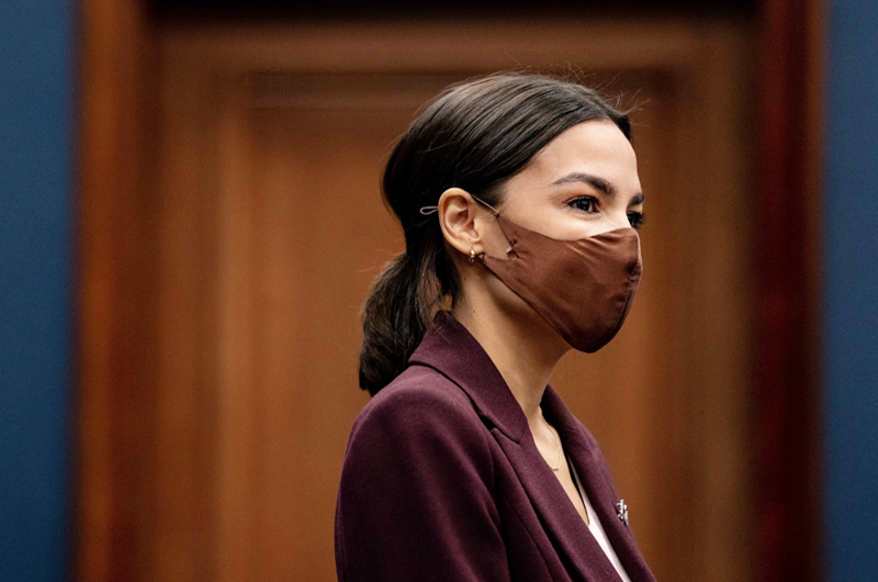 Ocasio-Cortez y demócratas progresistas piden cambiar al presidente de la Fed