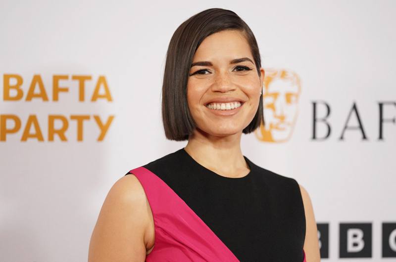 America Ferrera, actriz de ‘Barbie’, dirigirá su primera película