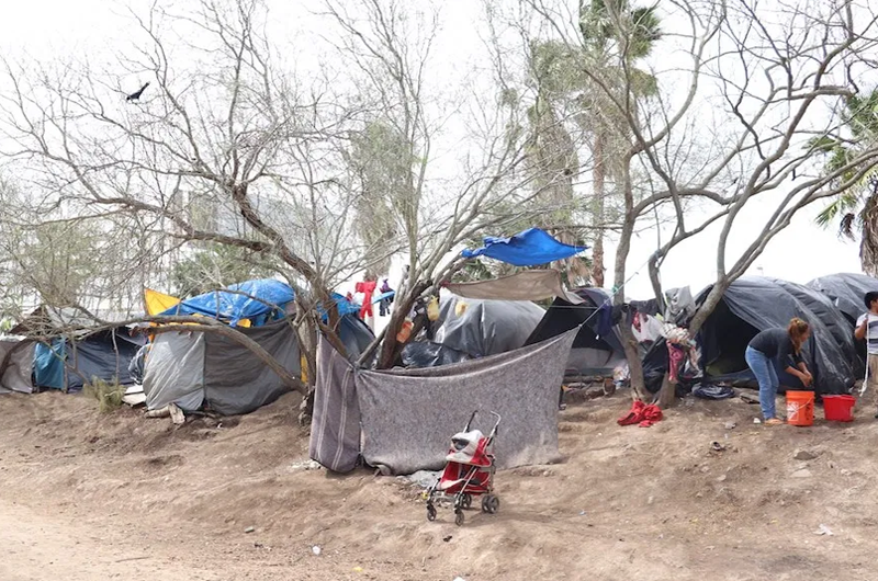 Contrajeron 14 migrantes el COVID-19 en albergue de Mexicali