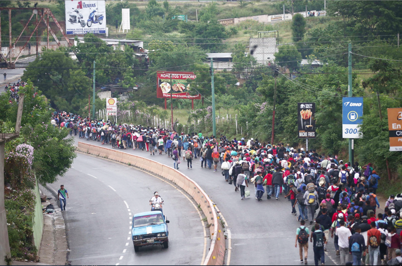 Lamenta CNDH cambio de brazos abiertos a contención severa en migración