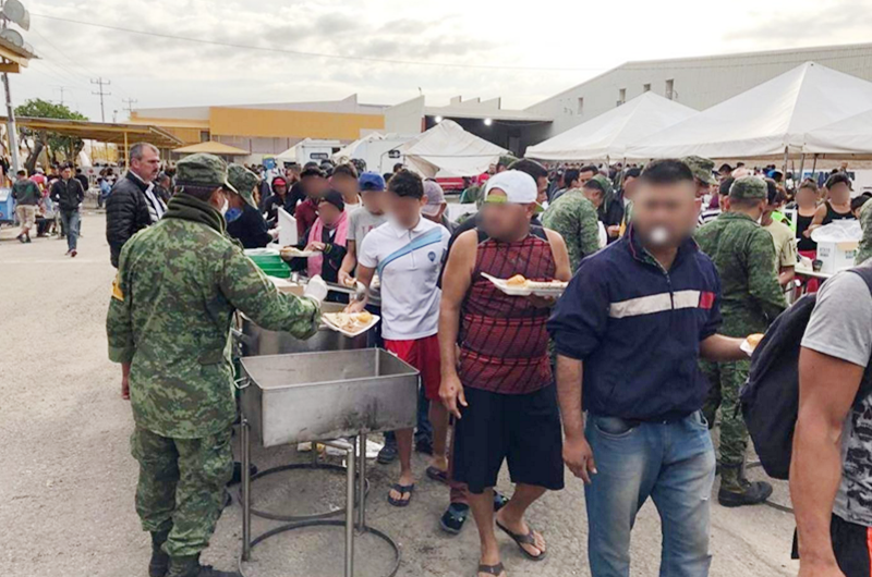 Ejército mexicano mantiene su ayuda a migrantes en Coahuila 