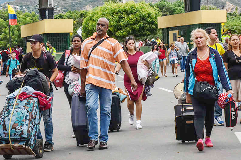 Colombia, Perú y Ecuador analizarán migración venezolana