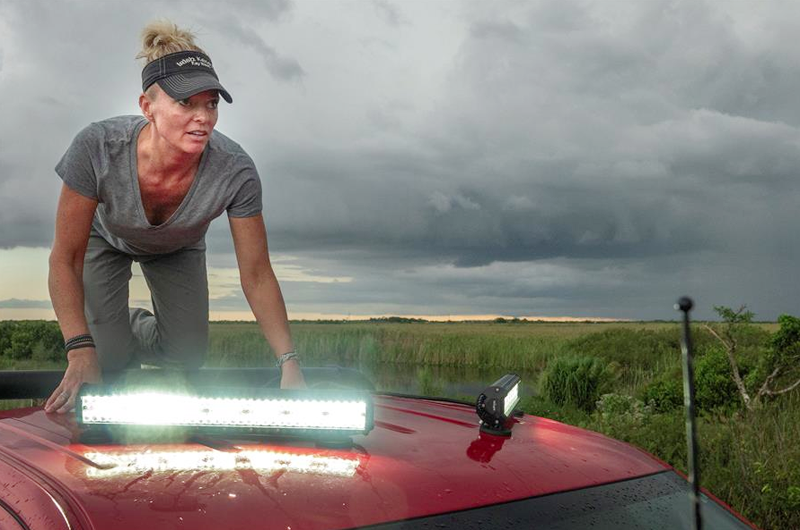 Amy Siewe, la cazadora de pitones en Florida que ama a las serpientes