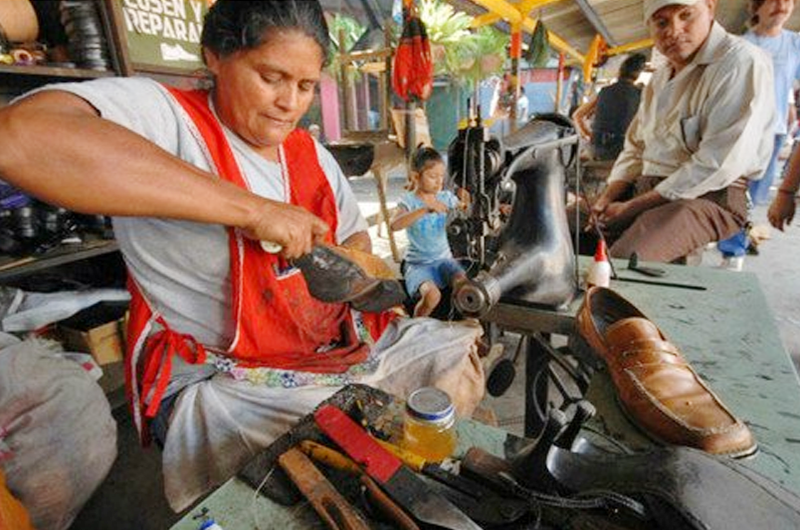 Más inclusión de mujeres en mercado laboral, reto del gobierno federal