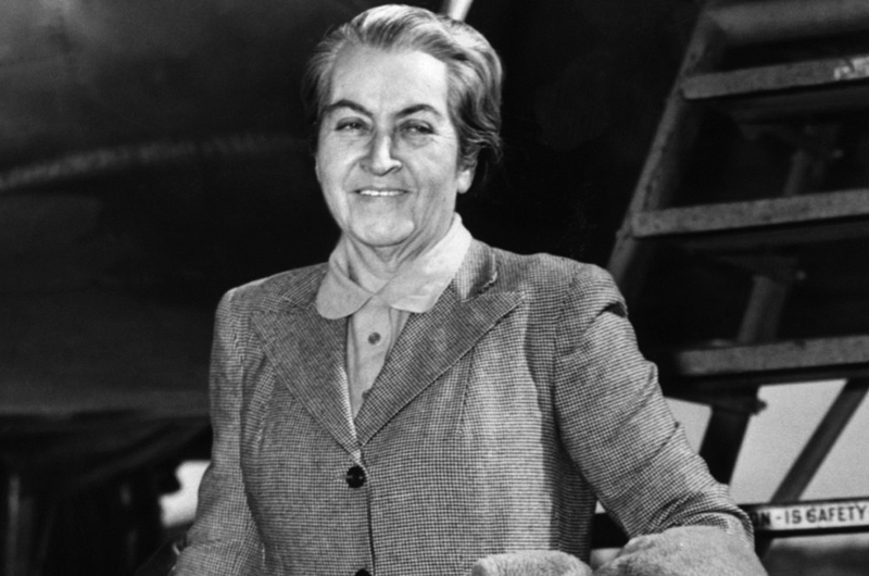 Gabriela Mistral y su poesía que desgarra el alma