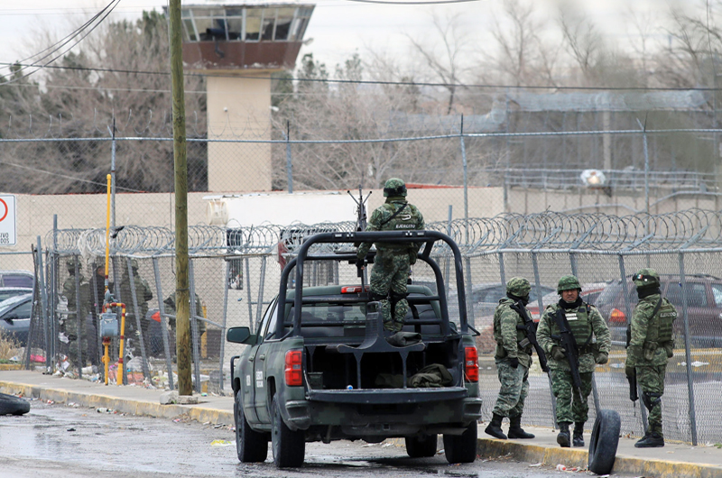 Muere líder criminal mexicano que causó motín mortal en cárcel de Juárez