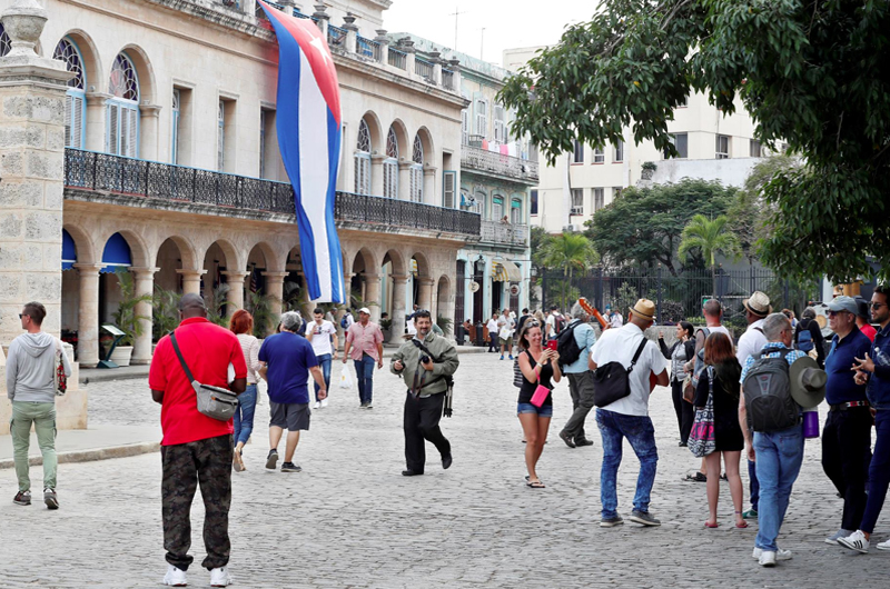 Demócratas de Florida: con Cuba es mejor usar el bisturí que el machete