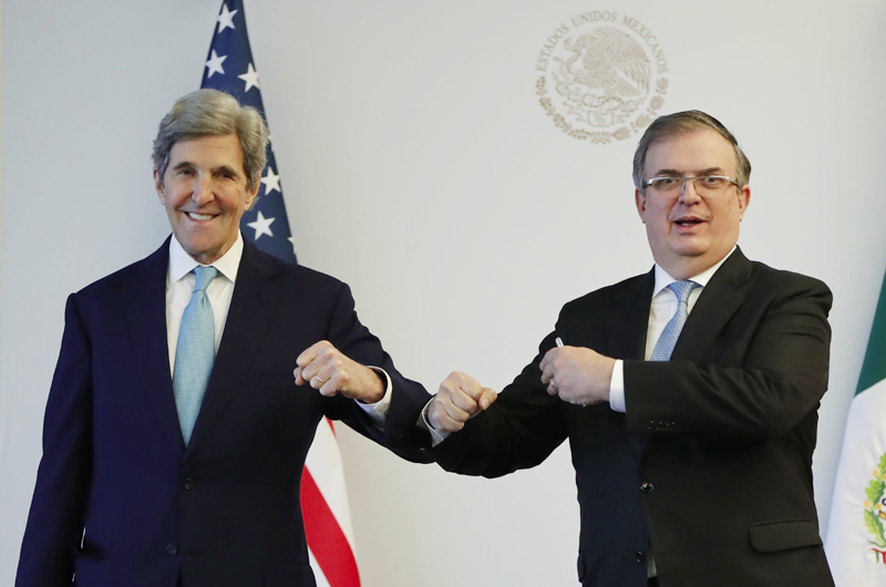 Kerry dice que EEUU respeta la soberanía de México ante reforma energética