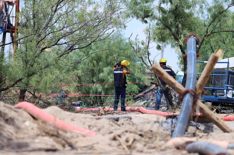 Hallan restos de dos mineros tras el derrumbe de una mina en México hace más de 500 días