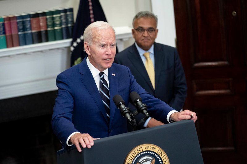 Biden pedirá al Congreso que suspenda los impuestos a la gasolina y al diésel