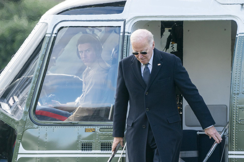 Biden inicia el año con la misión de revivir la llama que lo llevó a la Casa Blanca