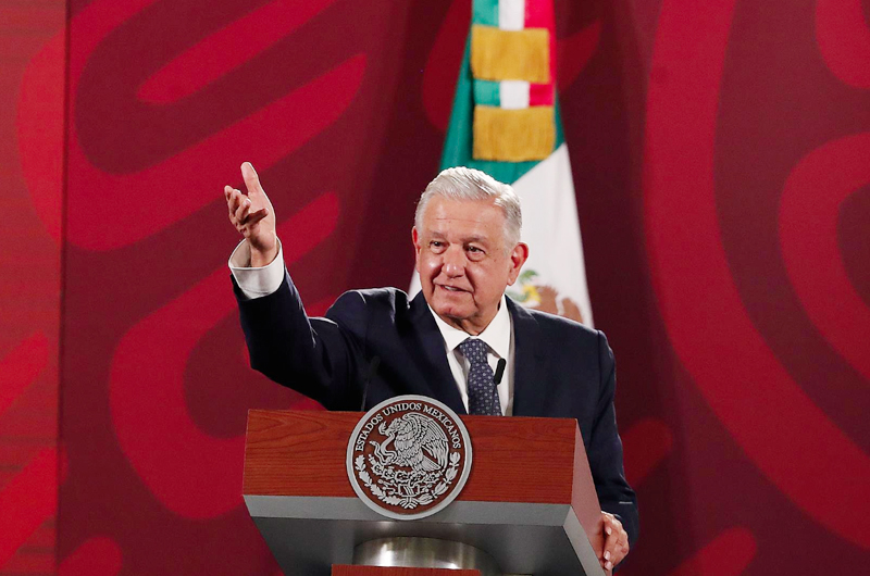 López Obrador justifica despliegue militar ante avance de caravana migrante