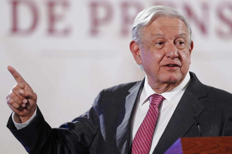 López Obrador se reúne este lunes con los padres de los estudiantes de Ayotzinapa