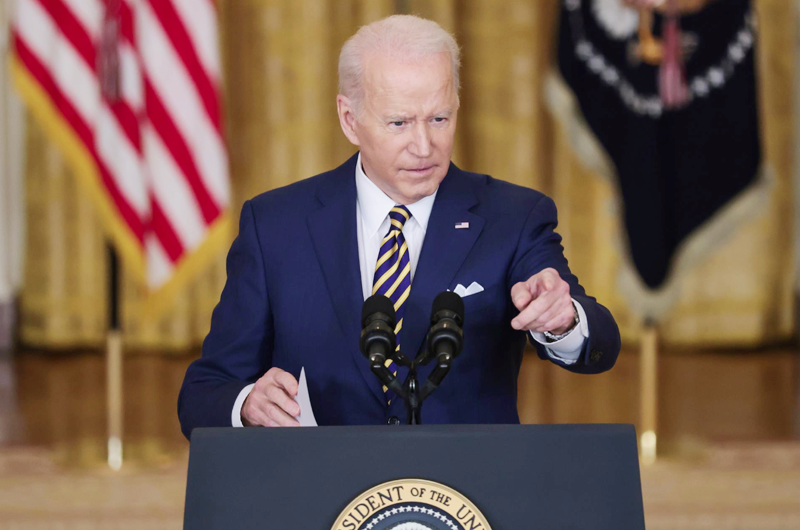 Biden admite fallos en su primer año en poder y predice ataque ruso a Ucrania