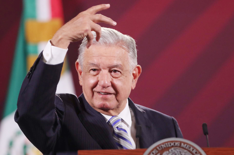 López Obrador promete resolver caso de ministra del Supremo que plagió tesis