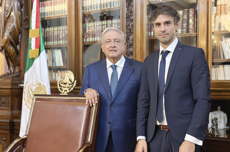 López Obrador ofrece su apoyo al abogado del peruano Pedro Castillo 
