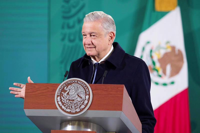 El presidente mexicano recomienda reunirse en Navidad pese a variante ómicron