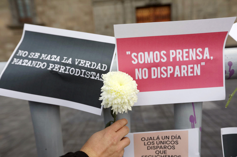 Periodistas iberoamericanos, alarmados por los crímenes de reporteros mexicanos