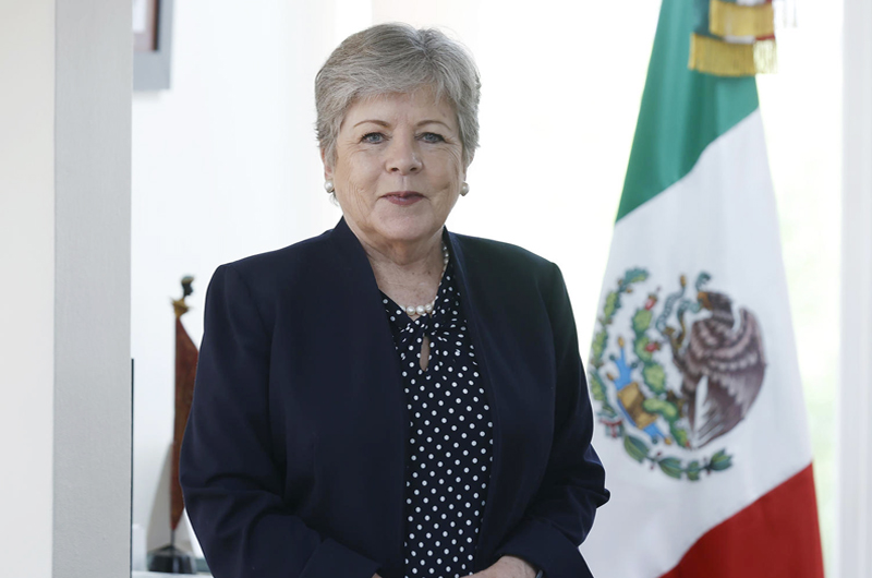 Canciller mexicana Bárcena se reúne con embajadores de Estados Unidos y España 