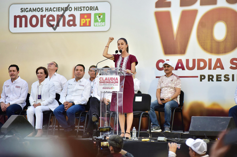 Sheinbaum se compromete a terminar la planta solar más grande de Latinoamérica