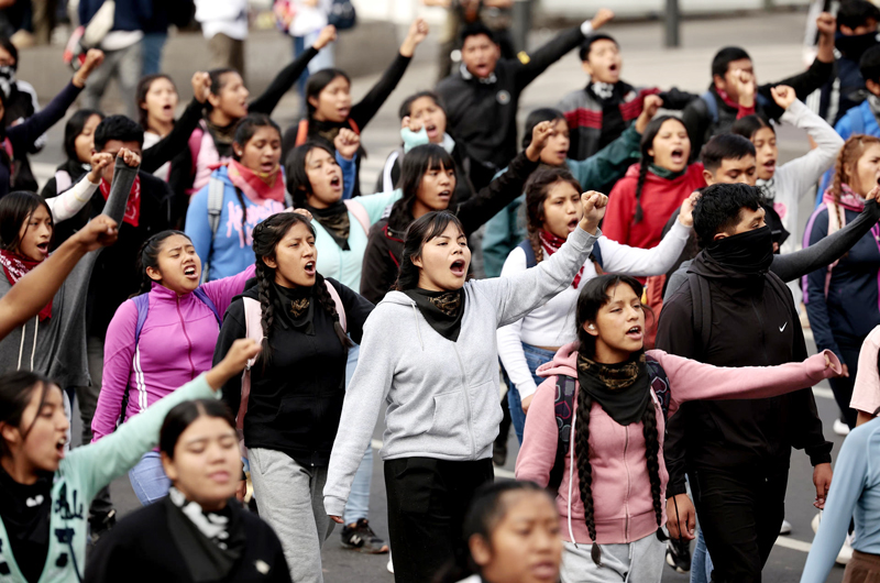 “Bienvenida” a la disculpa de Sheinbaum en la marcha en recuerdo a masacre de Tlatelolco