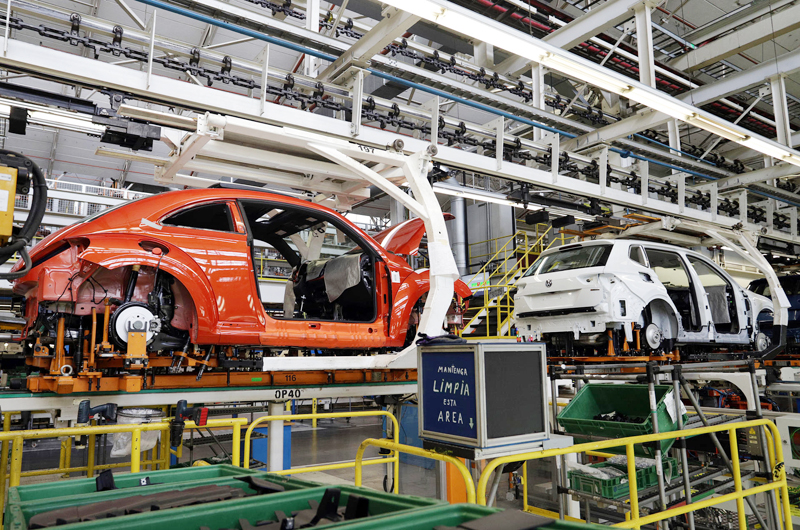 La producción de automóviles de México sube un 2.38% en enero