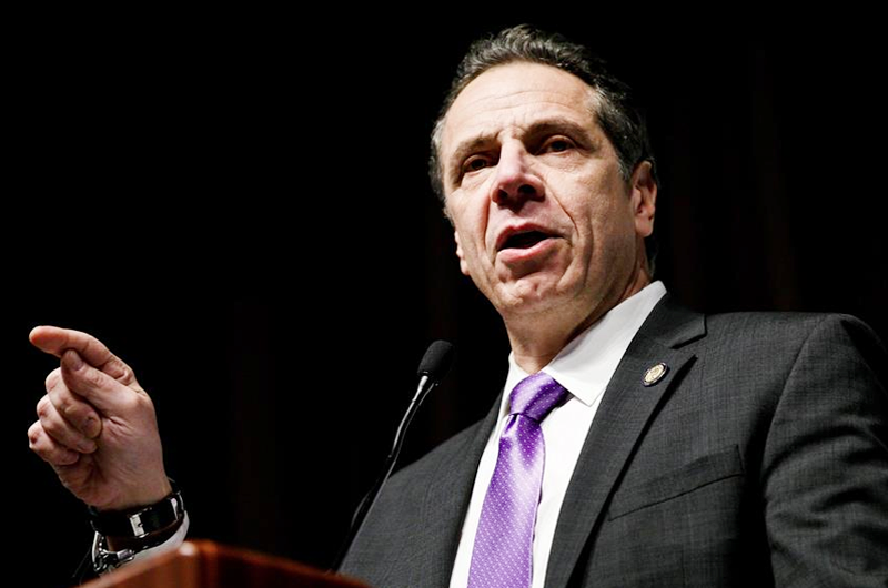 Exasesora de gobernador de NY revela detalles sobre supuesto acoso