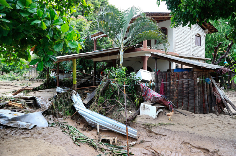 Tres muertos en México tras el doble embate de los ciclones Lidia y Max 