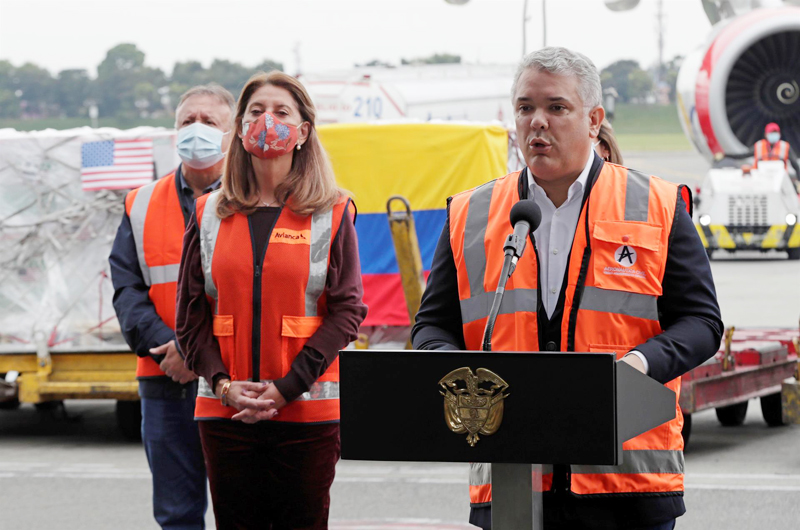  Llegan a Colombia las 3,5 millones de vacunas de Moderna donadas por EE.UU.