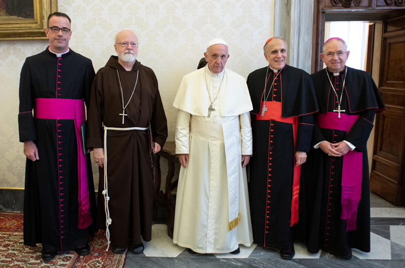 Papa recibe a cúpula de obispos de EUA en medio de crisis por abusos