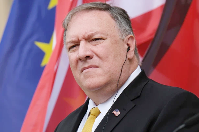 Pompeo abandona conferencia tras preguntas sobre despido