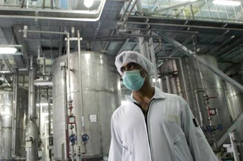 Irán suspende la venta de uranio enriquecido y agua pesada