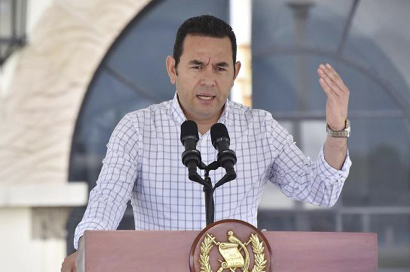 Recibe Guatemala a líderes por relevo de Jimmy Morales