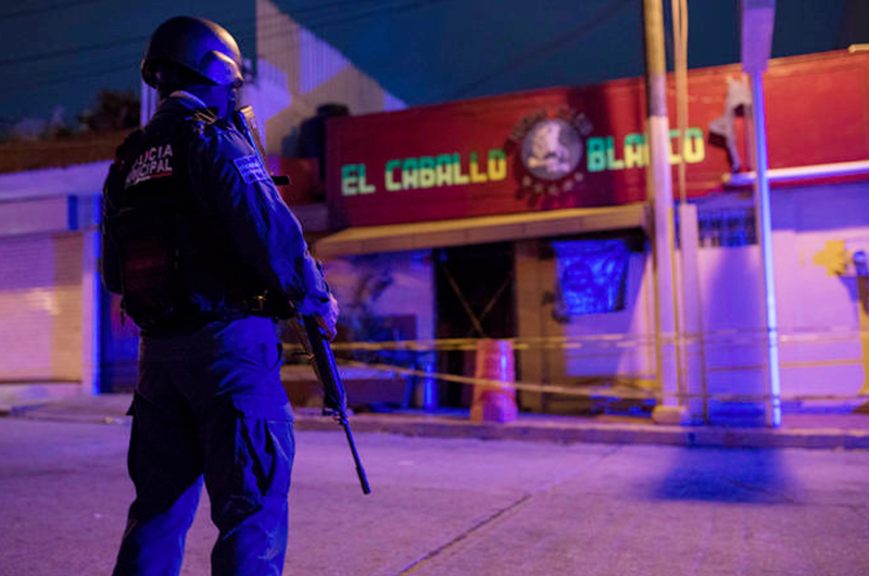 Aumentan a 26 los muertos por ataque a bar en Coatzacoalcos