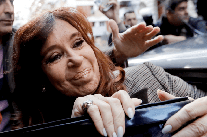 Cristina Fernández niega haber coparticipado en lavado de dinero