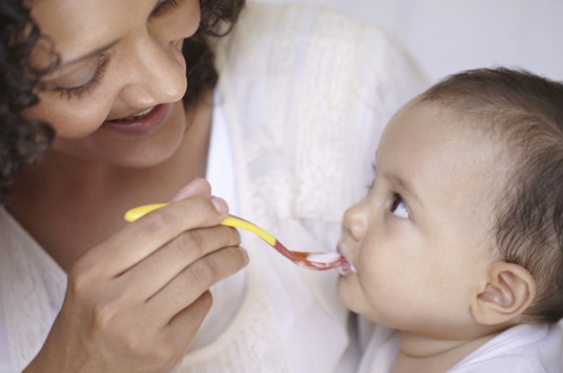 Nutrición en primeros dos años del bebé es determinante para su vida