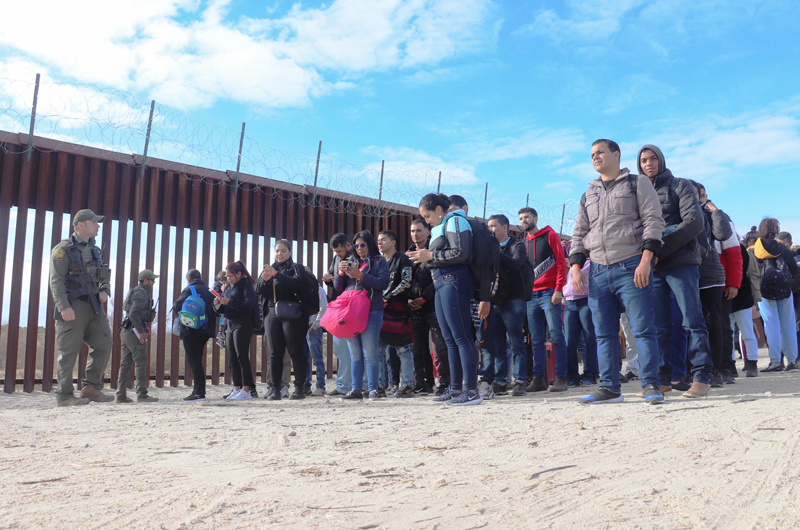 Asesinato de una universitaria en EEUU agita el debate migratorio en las elecciones