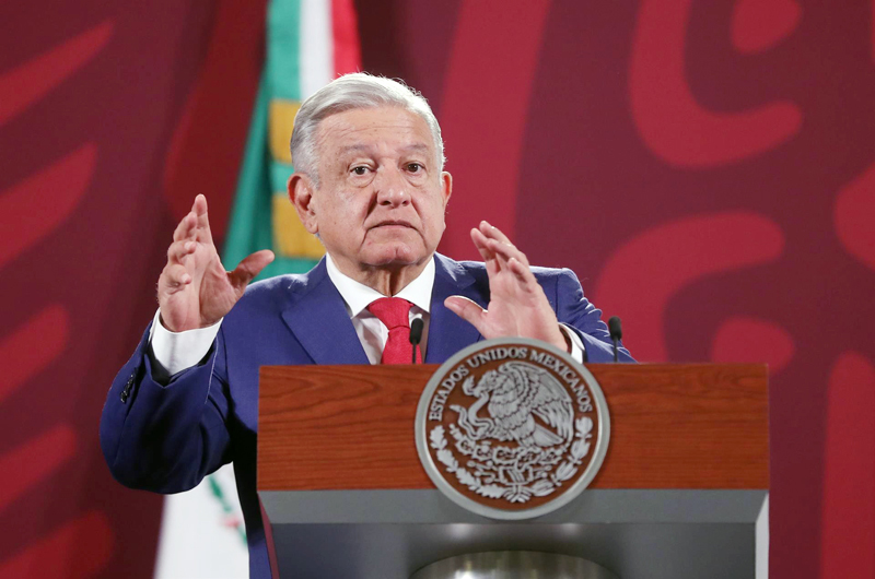 Presidente de México asegura que el Ejército no tiene aspiraciones de poder 