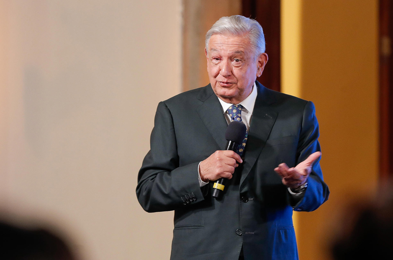 López Obrador califica de “politiquería” el campamento militar de Texas en la frontera 