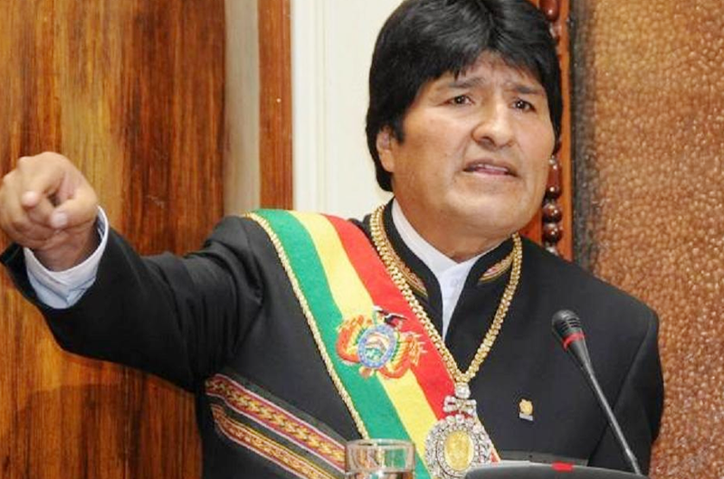 Evo Morales sigue siendo presidente, insiste su partido